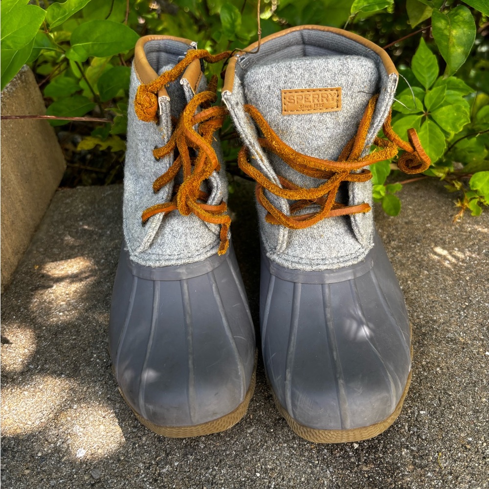 Sperry Kids Gray and Brown Rain Boots